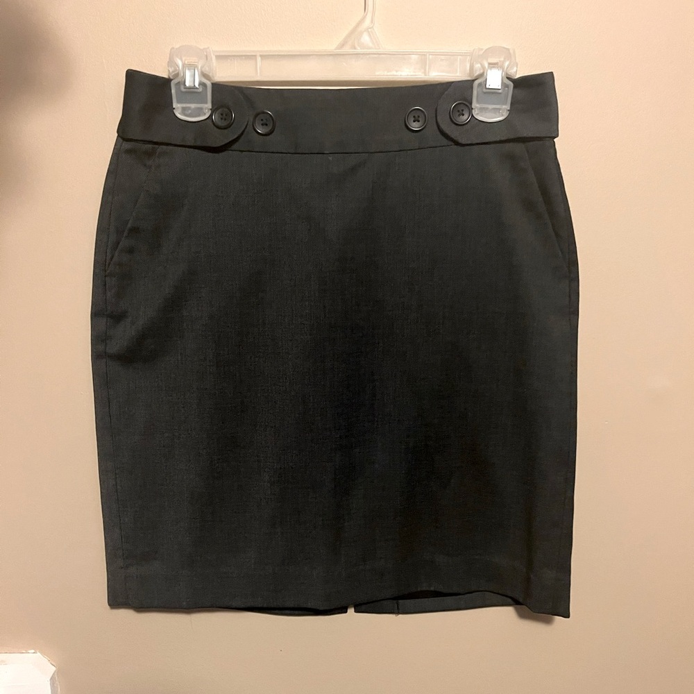 Size 4 Banana Republic dark gray pencil skirt